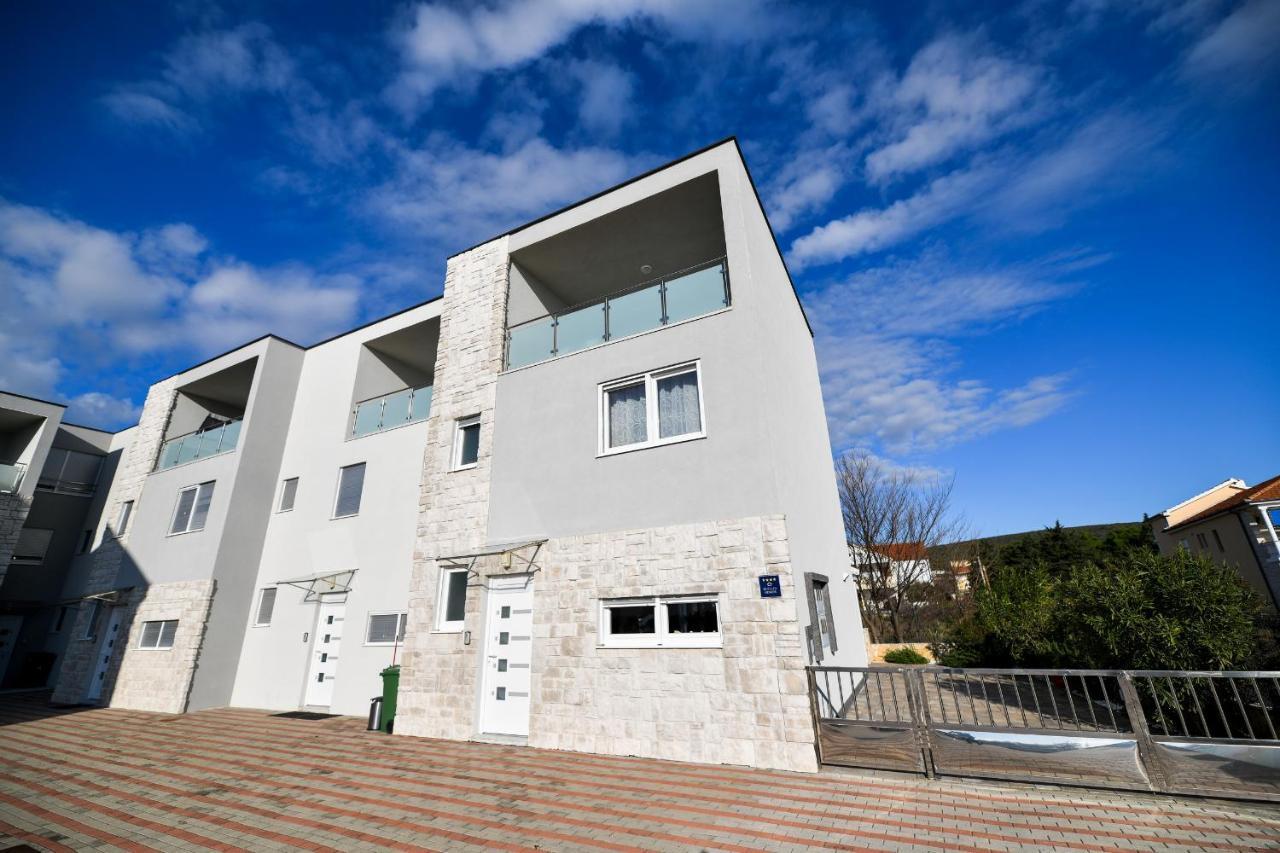 הוילה Sukošan Deluxe Triplex Antea מראה חיצוני תמונה