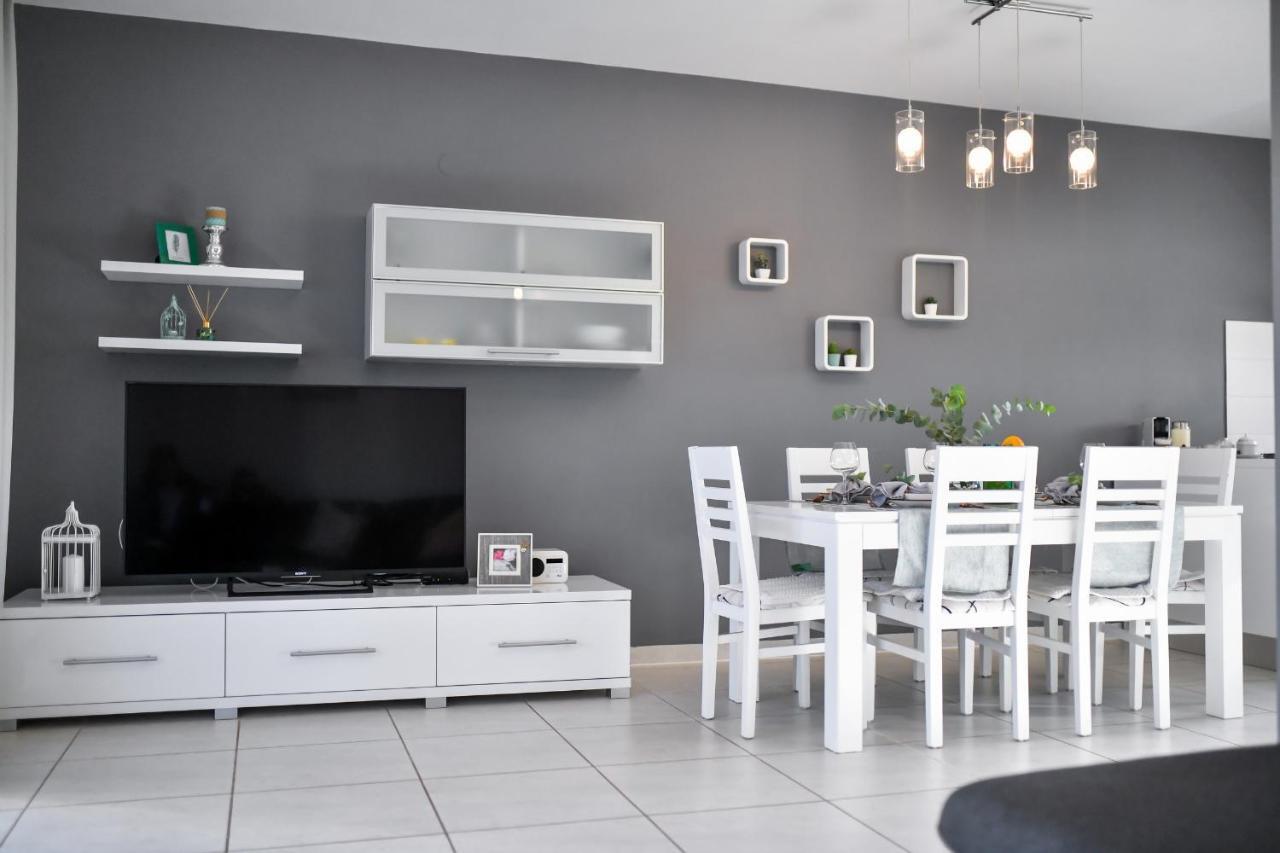 הוילה Sukošan Deluxe Triplex Antea מראה חיצוני תמונה